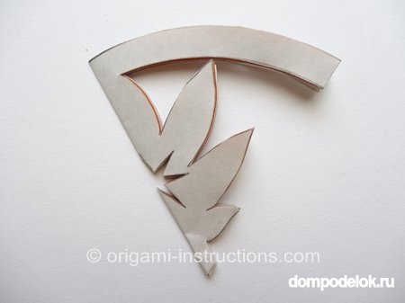 Элемент декора "Кленовые листья" в технике киригами