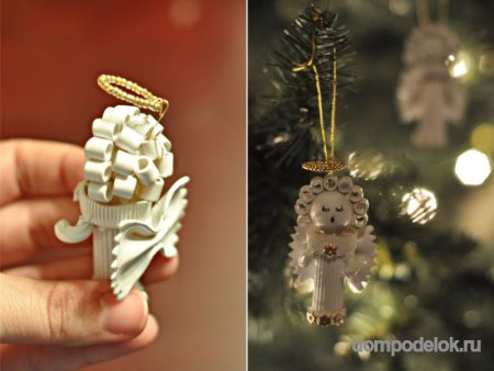 Елочная игрушка Ангелочек на Рождество из фигурных макарон