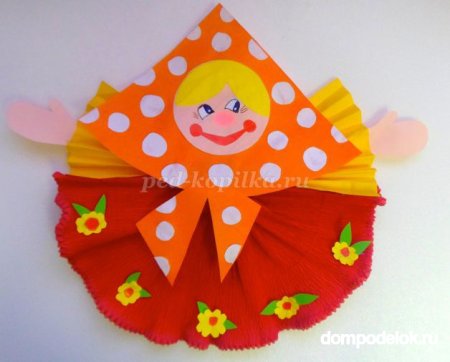 Кукла Масленица склеенная из разноцветной бумаги